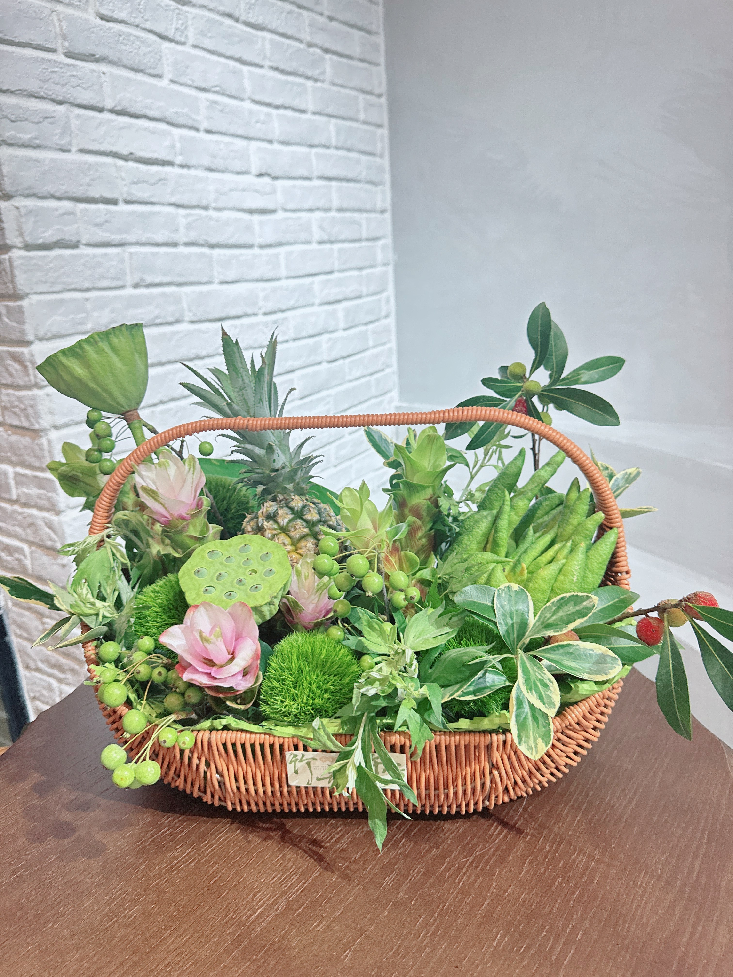 绿意果篮花艺